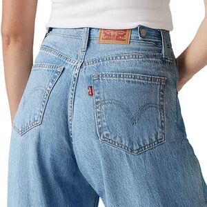 Levi's Women's Cinch-Waist Lightweight Baggy Jeans